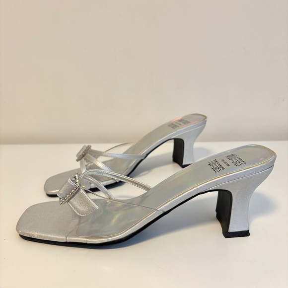 Mootsies Tootsies Clear Slip On Square Toe Block Kitten Heels Silver Womens 7.5 - Picture 2 of 4